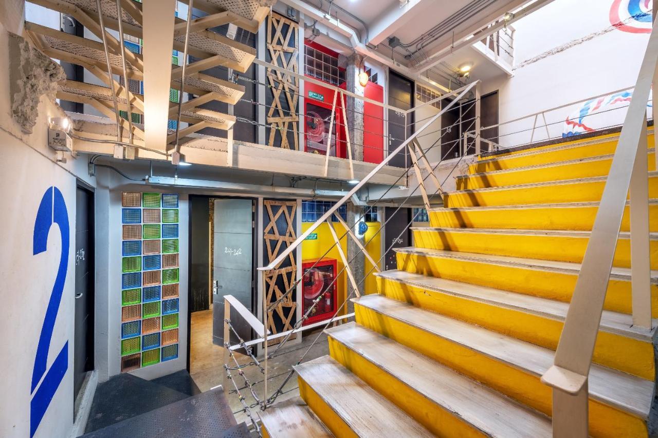 בנגקוק Silom Art Hostel מראה חיצוני תמונה